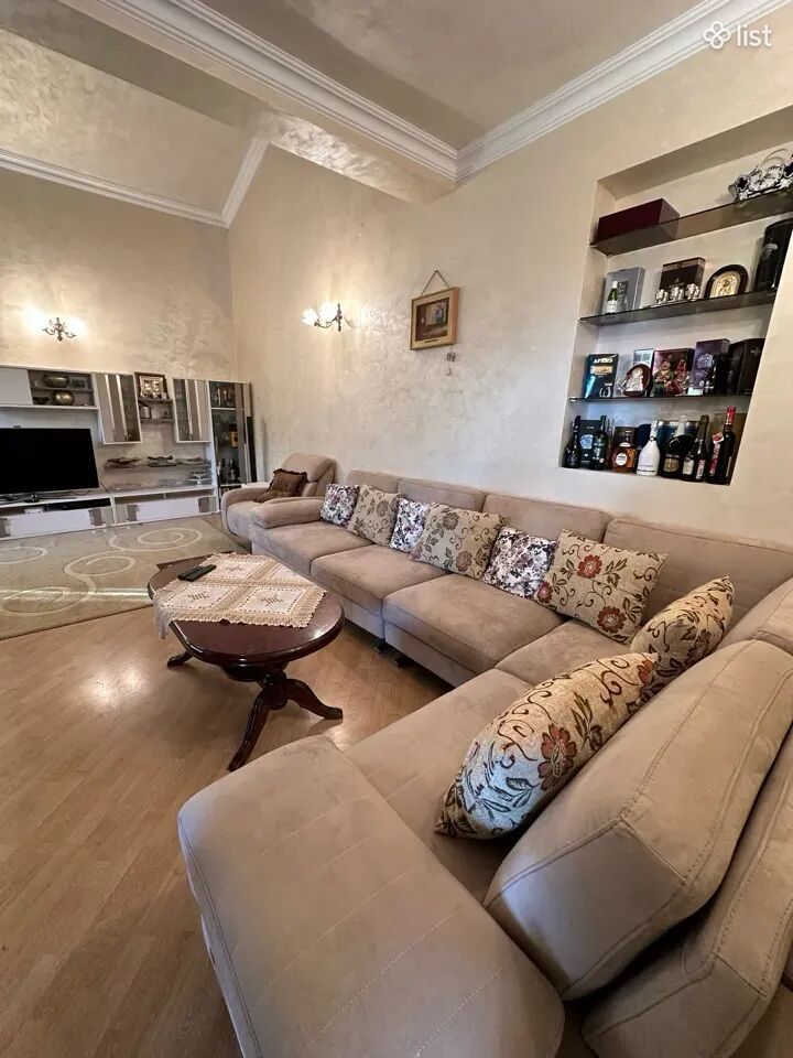 Three story stone house on Amaranotsayin 3rd Street in Dzoraghbyur, 250 sq.m., on a 600 sq.m. land