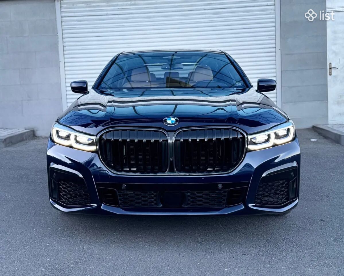 2020 BMW 7 Series, 4.4L, all wheel drive
