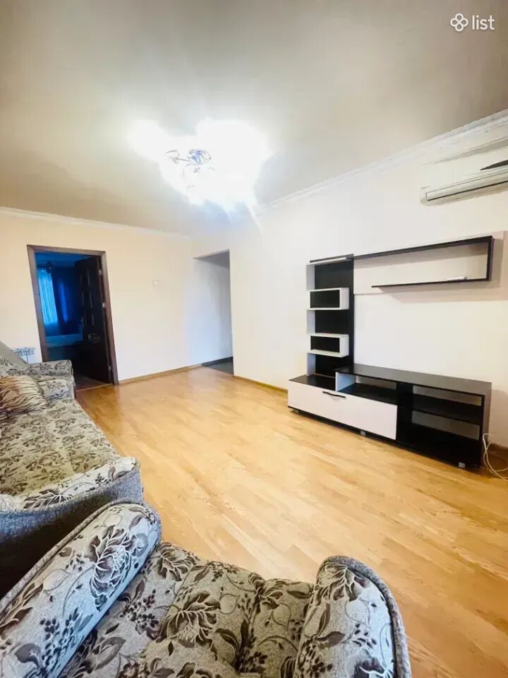 2 room apartment on Rostovyan Street in Erebuni, 60 sq.m., 2/5 floor, stone building