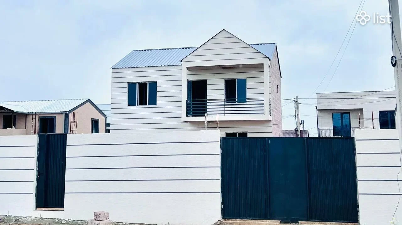 Two story stone house on 24th Street in Zovuni, 160 sq.m., on a 500 sq.m. land, 2 bathrooms