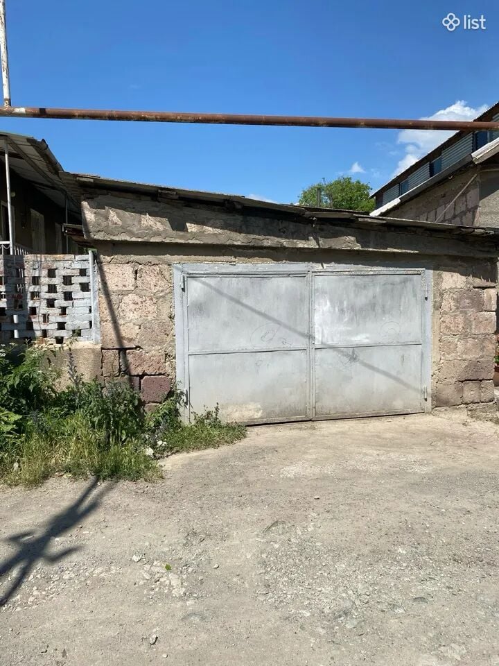 Երկու հարկանի տուն 5-րդ փողոցում Գուգարքում, 231 քմ, 1151 քմ հողի վրա