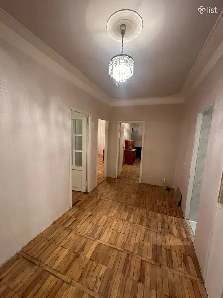 3 room apartment in Dzakhapnyak District in Jermuk, 90 sq.m., 1/4 floor