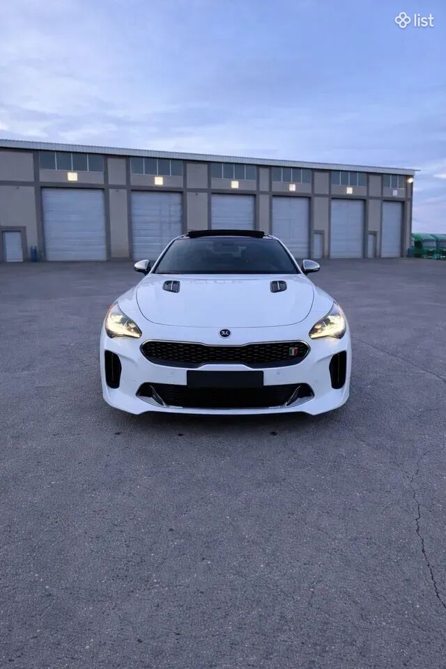 Օրավարձով մեքենա Kia Stinger GT1