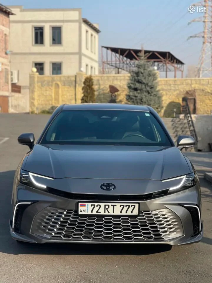 2025 Toyota Camry, 2.5L, hybrid