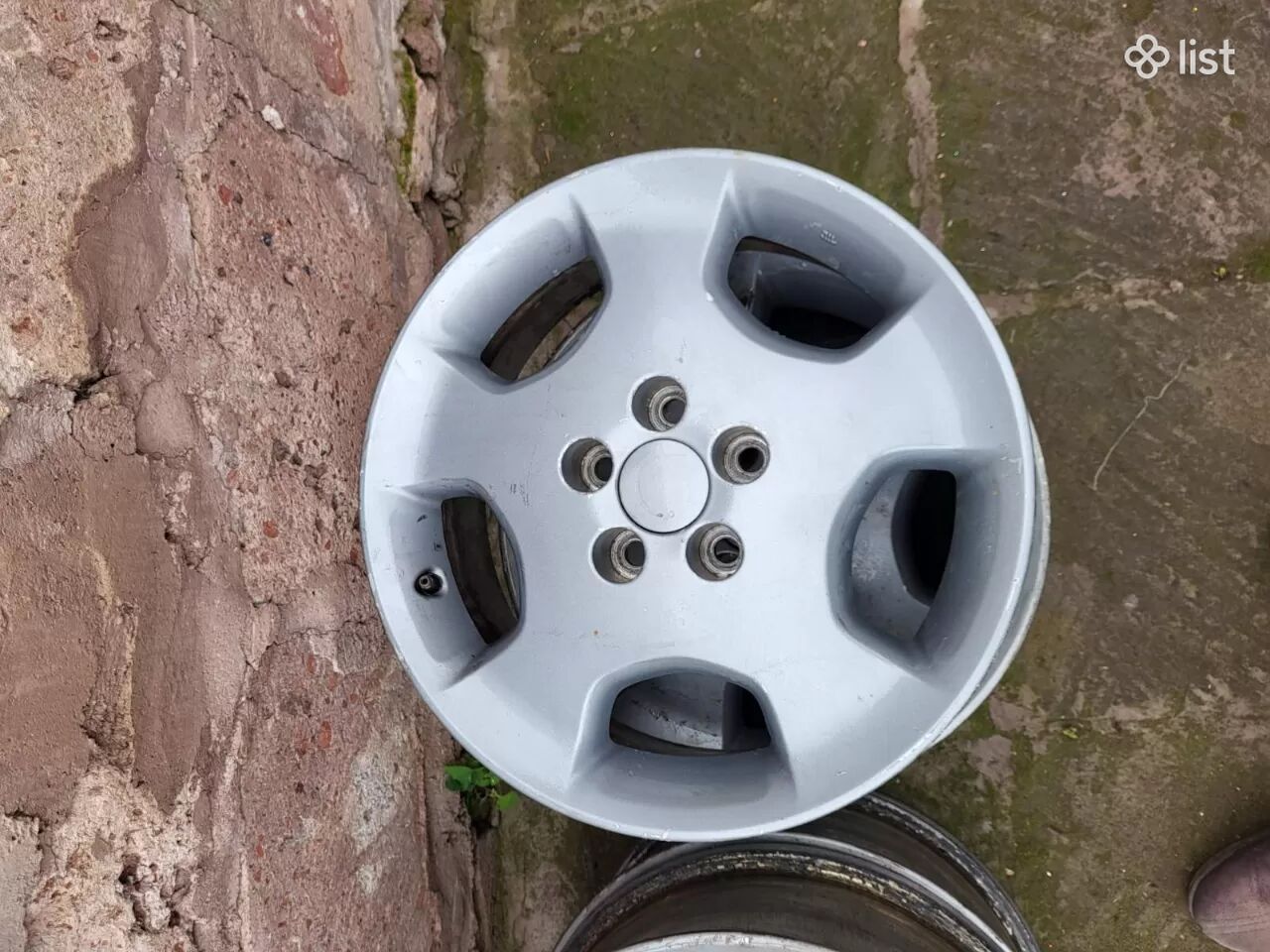 Անվահեծ r17 r 17