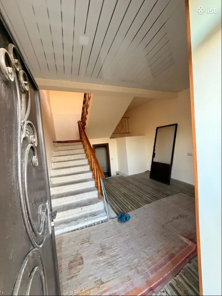 Two story stone house, Արագածոտն գյուղ in Aragatsotn, 448 sq.m., on a 3600 sq.m. land, 2 bathrooms