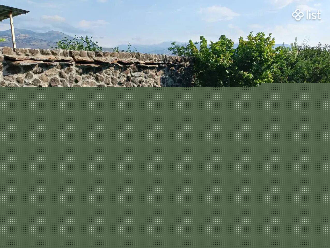 Երեք հարկանի քարե ամառանոց Արգելում, 150 քմ, 500 քմ հողի վրա, 2 սանհանգույց