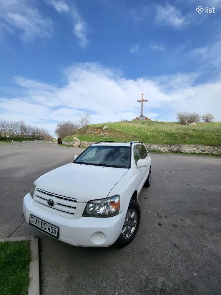 2007 Toyota Highlander, 3.3L, all wheel drive, gas