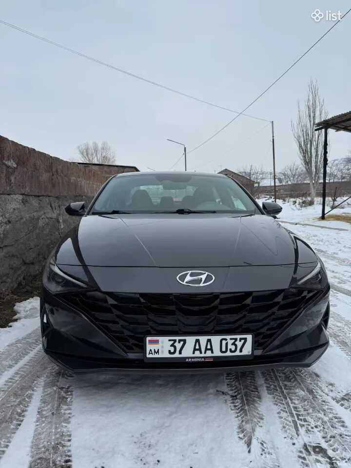 2021 Hyundai Elantra, 2.0L, gas