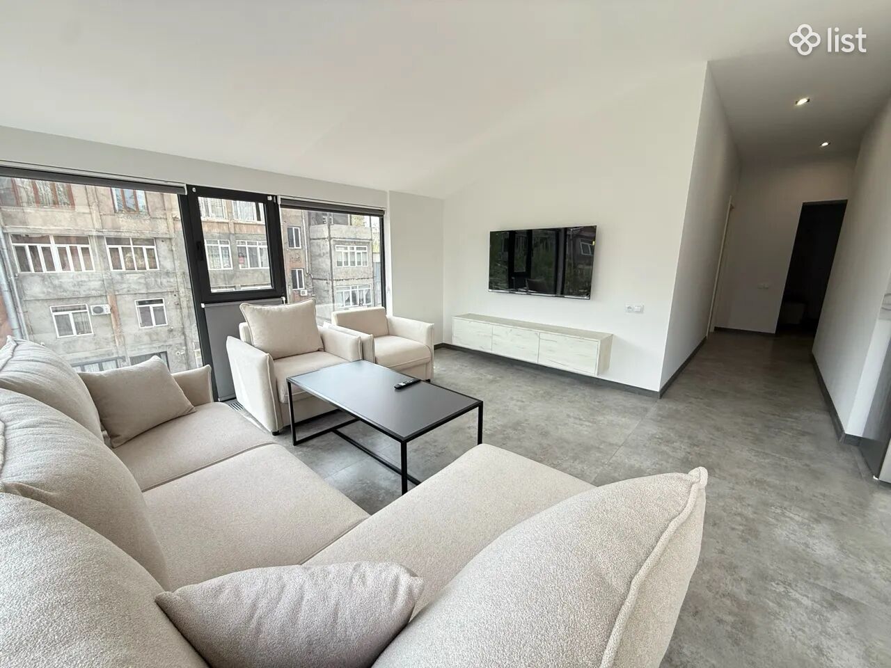 3 room apartment in a new building on Sayat-Nova Avenue in the center, 70 sq.m., 2/4 floor