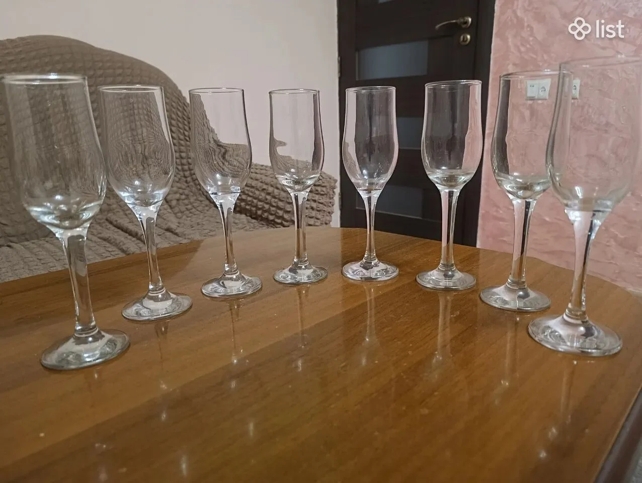 Շամպայնի նրբաոճ բաժակներ (8 հատ)