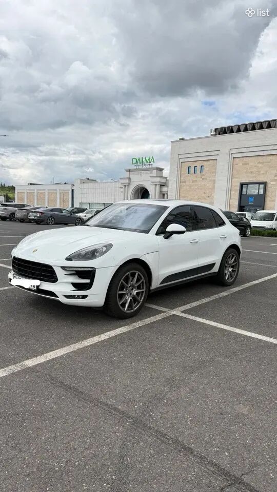 Օրավարձով է տրվում մեքենաներ Porsche Macan