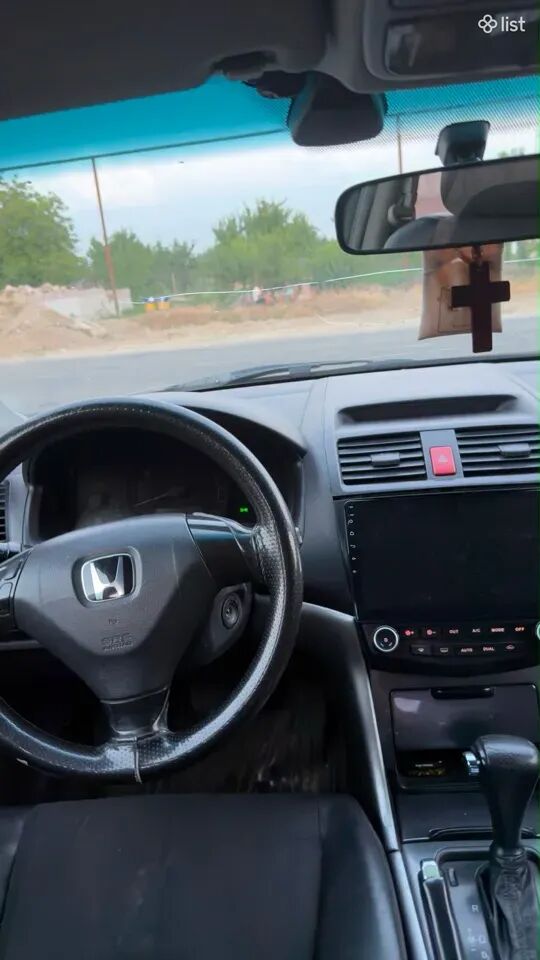 2003 Honda Accord, 2.0L, gas