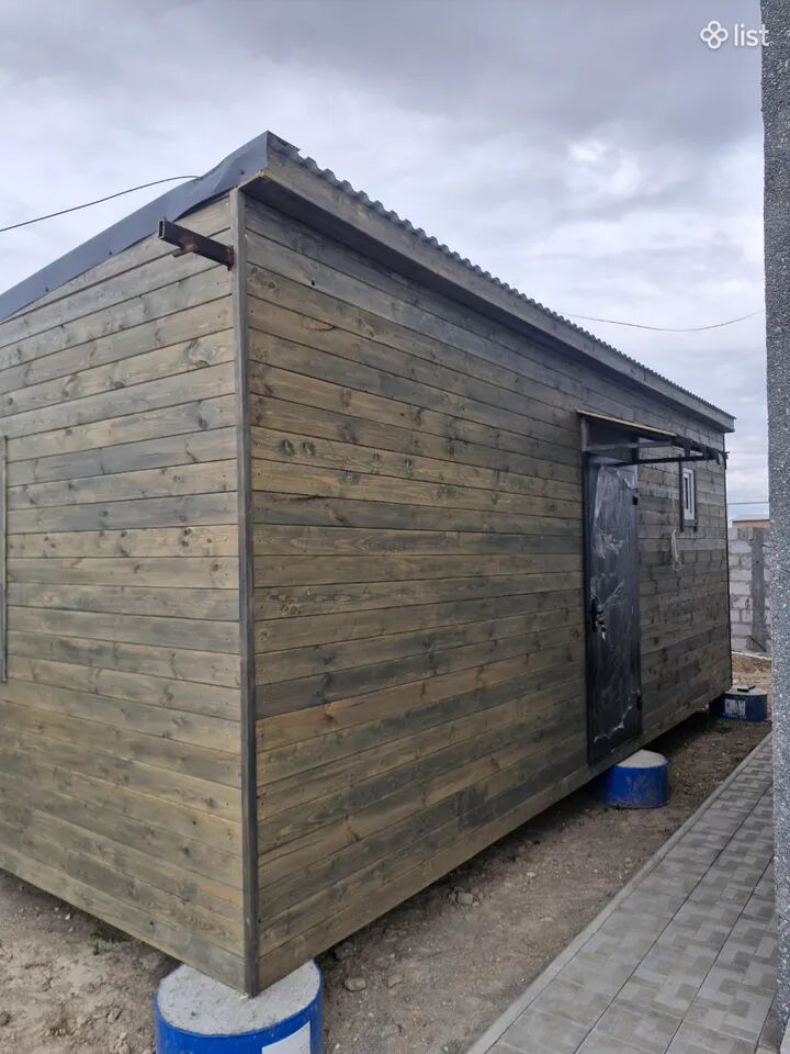 Երկաթե կոնստրուկցիաով տնակ