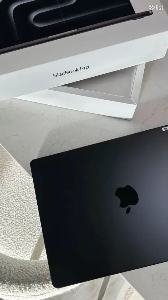 Apple MacBook Pro 14, M3 Chip, 8/512GB