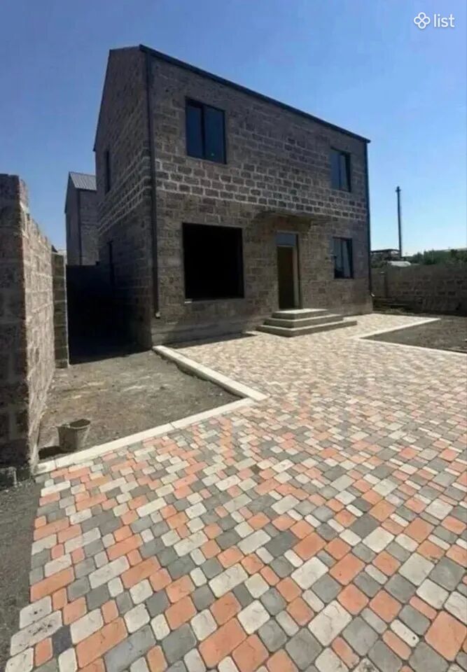 Երկու հարկանի քարե տուն Գետափնյայում, 96 քմ, 280 քմ հողի վրա, 2 սանհանգույց