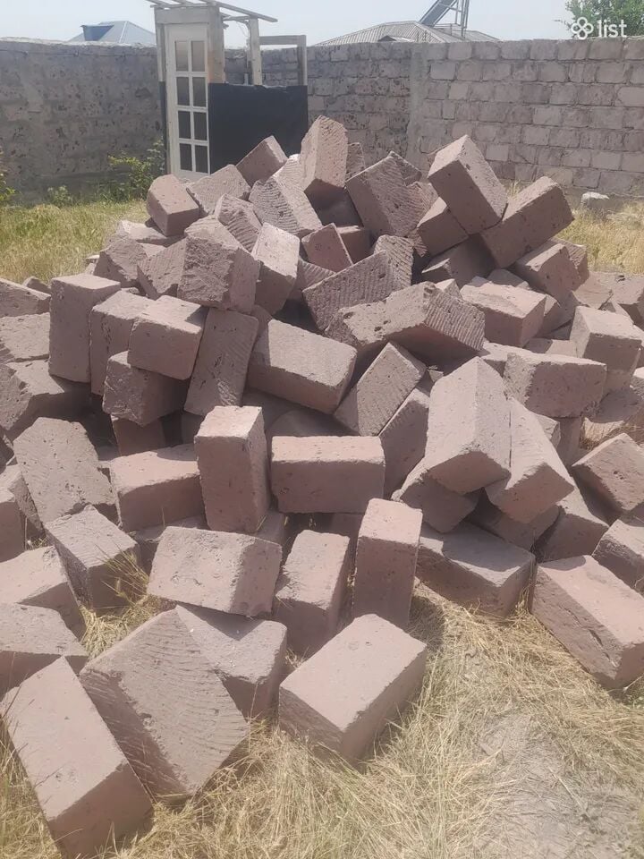 Տուֆ քարեր առաջին և երկրորդ սորթի