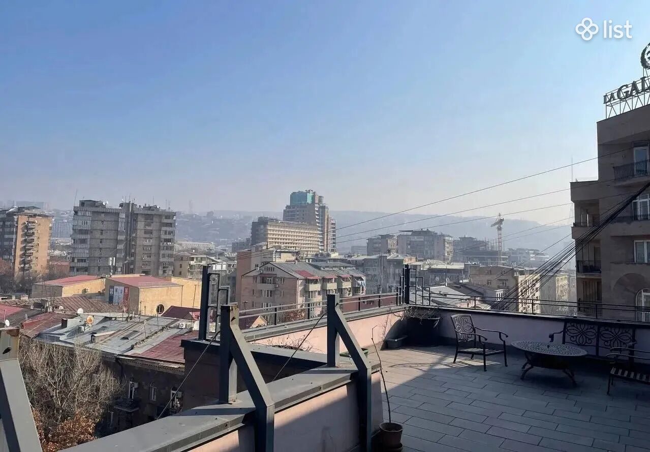Գրասենյակային տարածք Հյուսիսային պողոտայում կենտրոնում օպերայի մոտակայքում, 165 քմ
