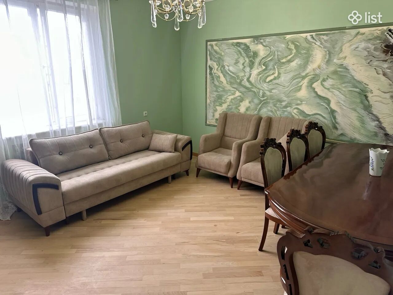 3 room apartment on Shiraz Street in Ajapnyak, 100 sq.m., stone building