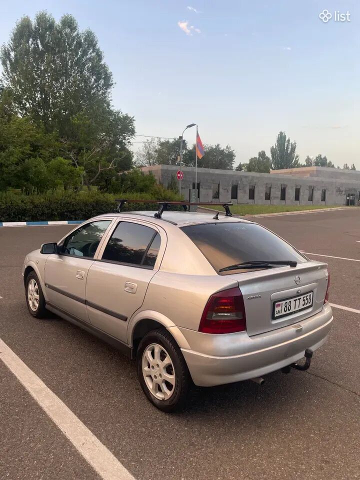 2003 Opel Astra hatchback, 1.6L, gas