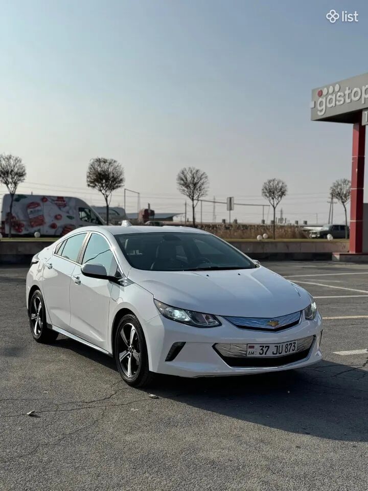 2018 Chevrolet Volt, 1.5L, hybrid