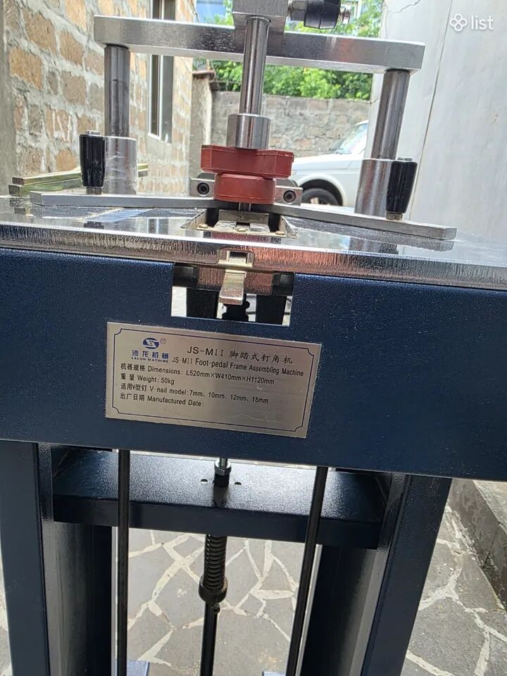 Շրջանակների հավաքման մեխանիկական հաստոց