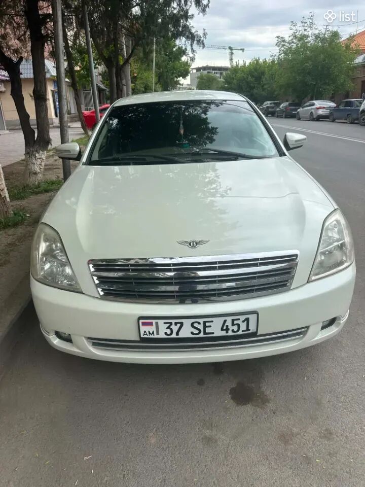 Nissan Teana, 2.3 լ, 2004 թ., գազ, սպիտակ