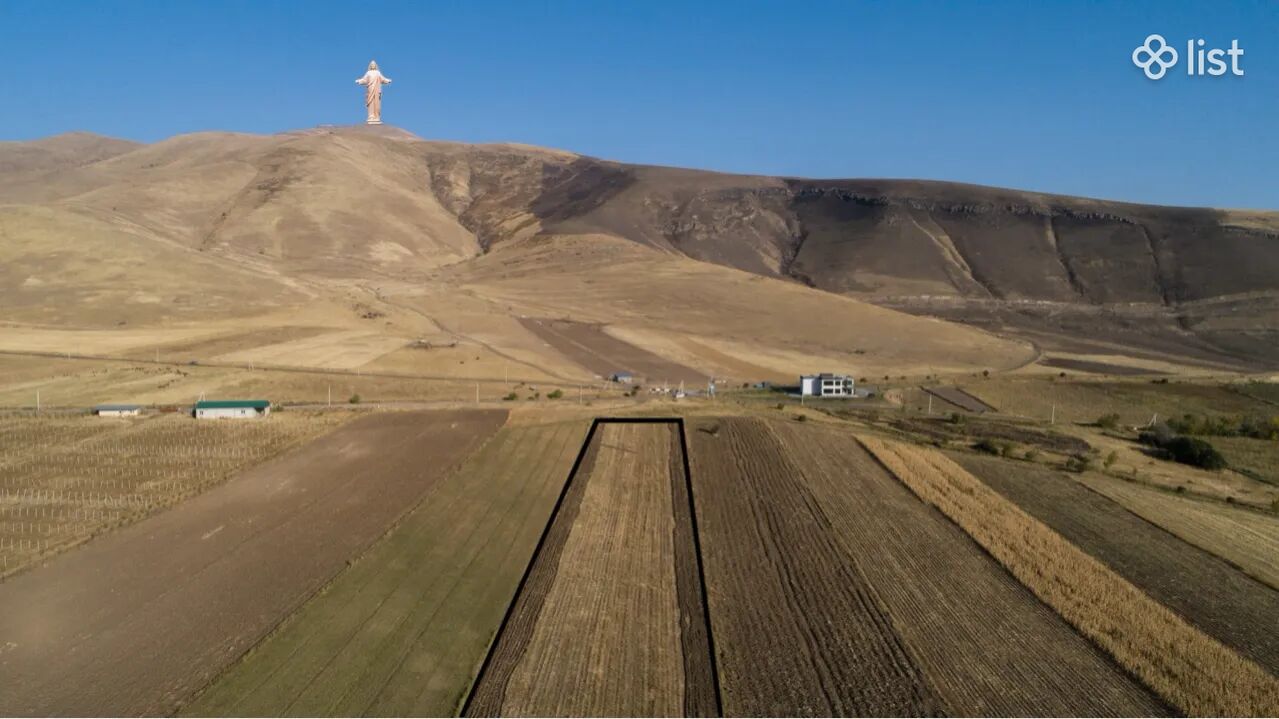 Plot for public buildings in Kotayk, 10,500 sq.m.