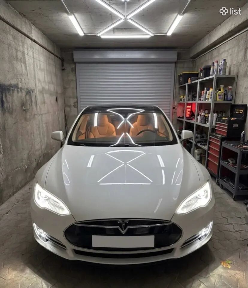 2015 Tesla Model S hatchback, electric, all wheel drive
