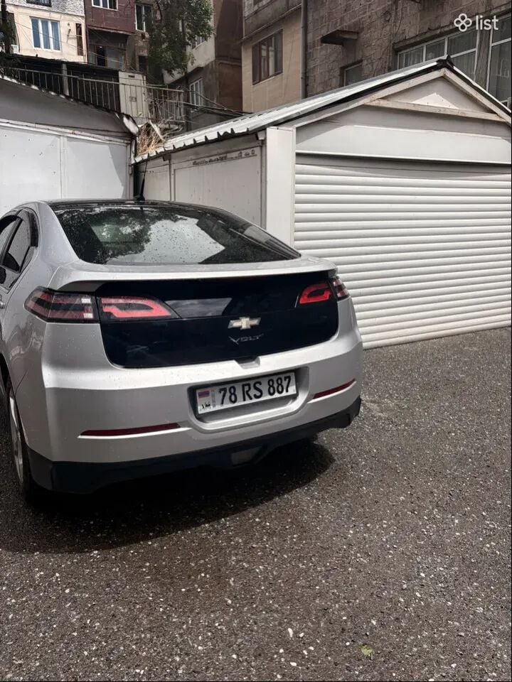 Chevrolet Volt, 1.4 լ, հիբրիդ, 2012 թ., արծաթագույն