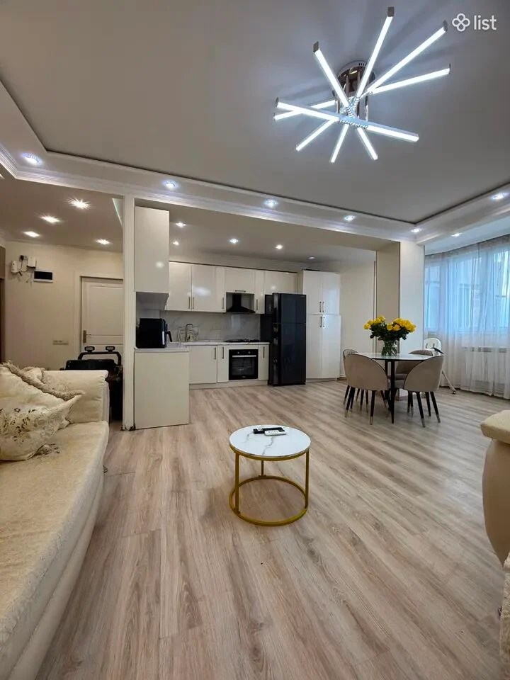 4 room apartment on Galshoyan Street in Nor Nork, 86 sq.m., 14/16 floor, high ceilings