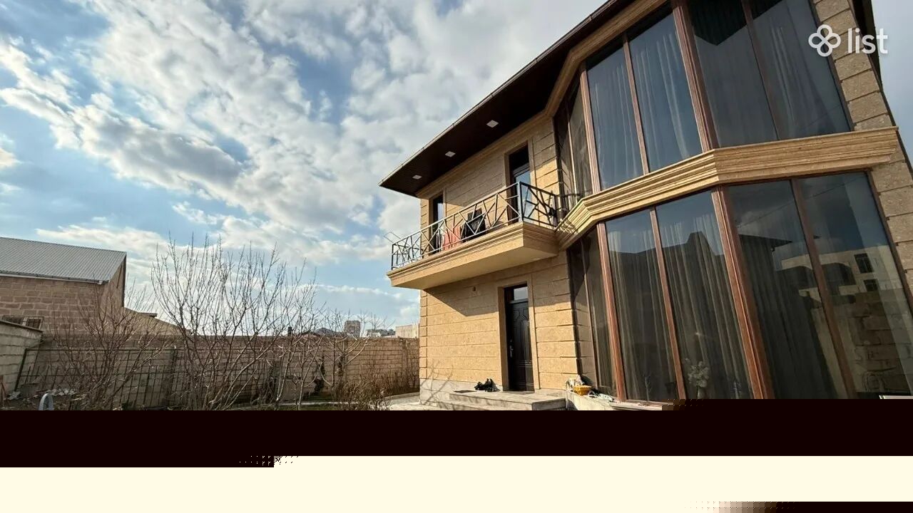 Three story house in Mush District in Malatia-Sebastia, 360 sq.m., on a 500 sq.m. land, 3+ bathrooms