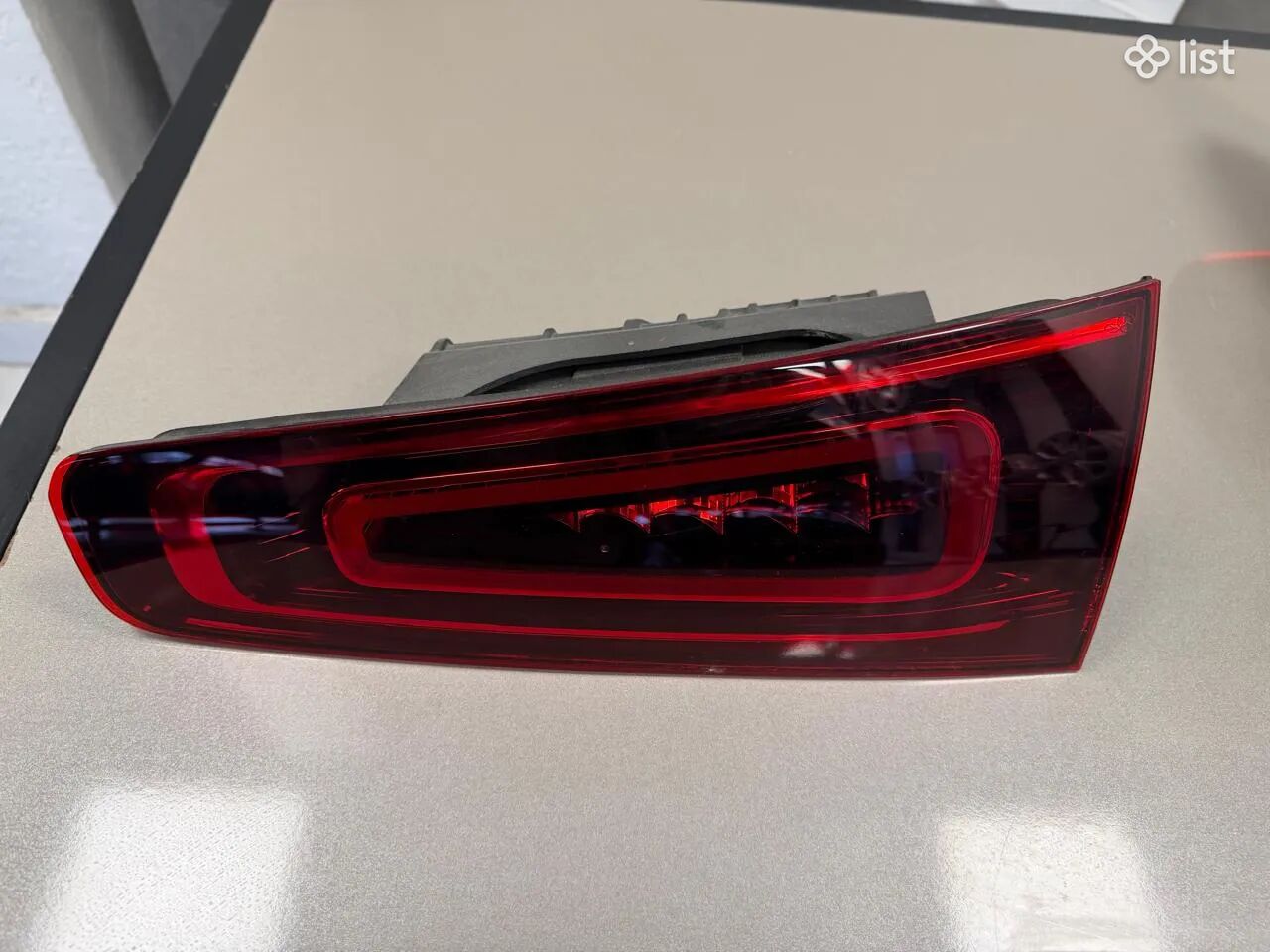 Mercedes GlS X167 (2019-2023) ետևի աջ փոքր ստոպ օրիգինալ