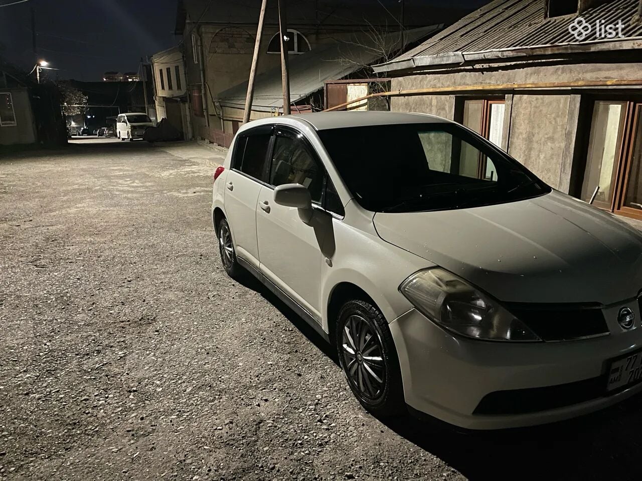 Nissan Tiida հետչբեք, 1.5 լ, 2006 թ., գազ