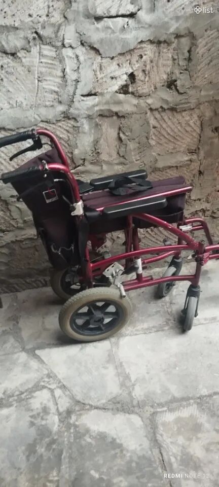Հաշմանդամի քայլակ խադունոկ
