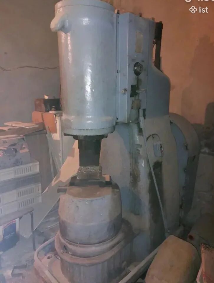 Մոլոտ, դարբինի էլեկտրական չագուչ