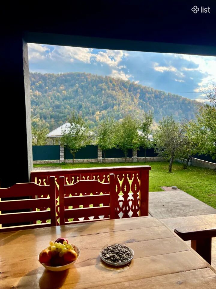 Երկու հարկանի քարե տուն Դիլիջանում, 2,202 քմ, 500 քմ հողի վրա, 2 սանհանգույց