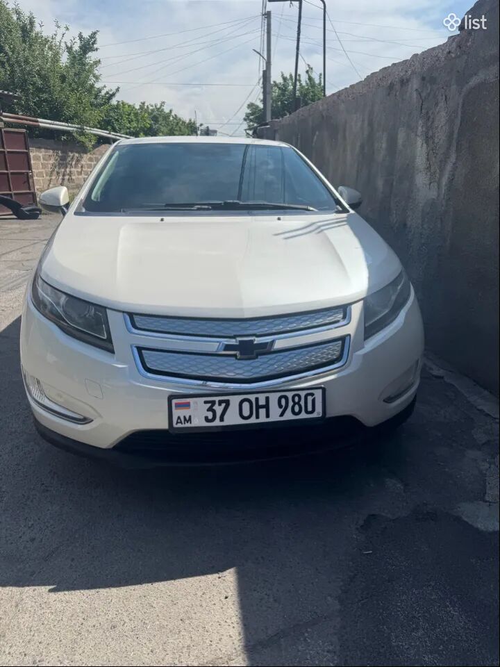 2014 Chevrolet Volt hatchback, 1.4L