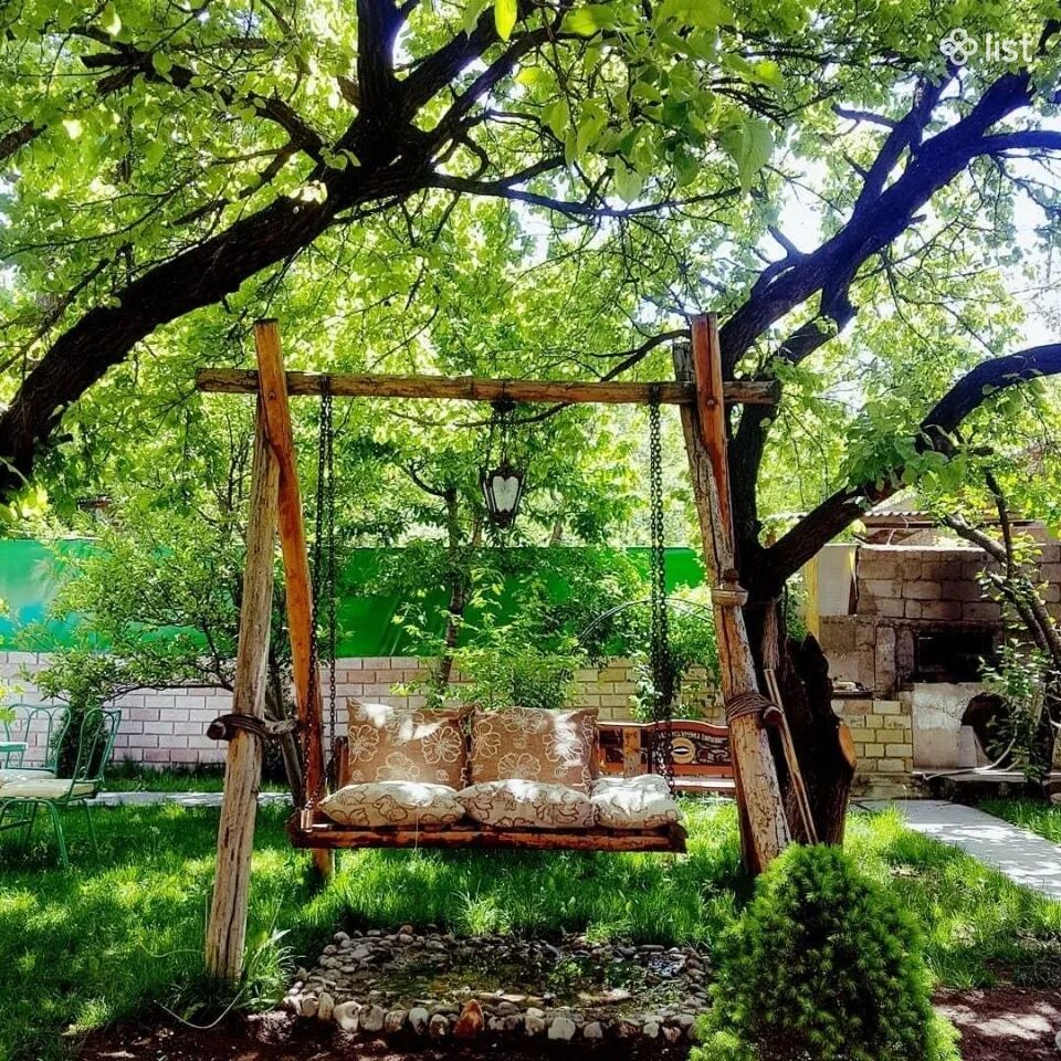 Երկու հարկանի քարե տուն Մարշալ Խուդյակովի փողոցում Ավանում, 500 քմ, 500 քմ հողի վրա, 2 սանհանգույց