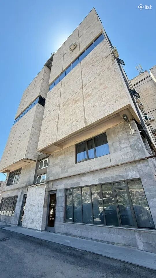 Գրասենյակային տարածք Աբելյան փողոցում Աջափնյակում, 450 քմ