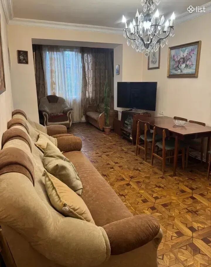 2 room apartment on Kocharyan Street in Nor Nork, 60 sq.m., 3/5 floor, stone building