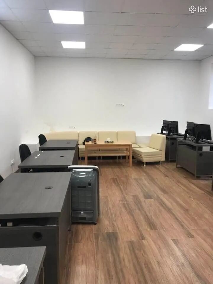 Գրասենյակային տարածք Վարդանանց փողոցում կենտրոնում, 65 քմ