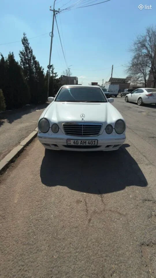 2000 Mercedes-Benz E-Class, 3.2L, gas