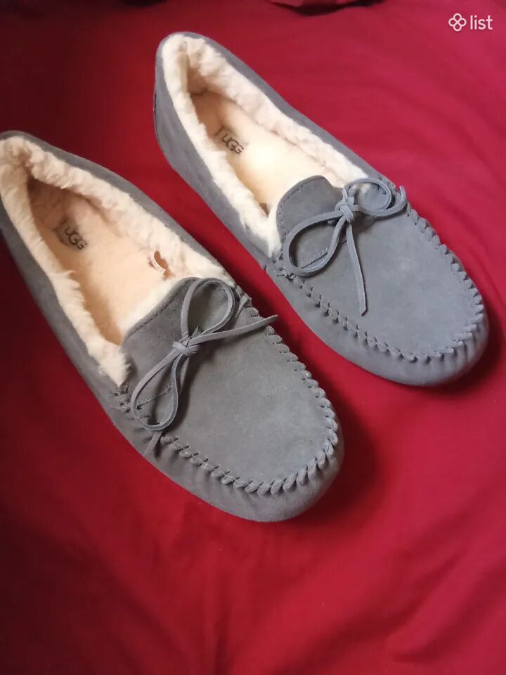 Կոշիկ ձմեռային UGG classic мокасины