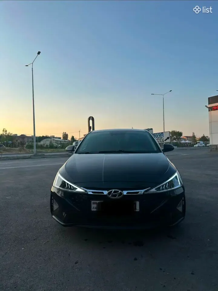 2020 Hyundai Elantra, 2.0L, gas