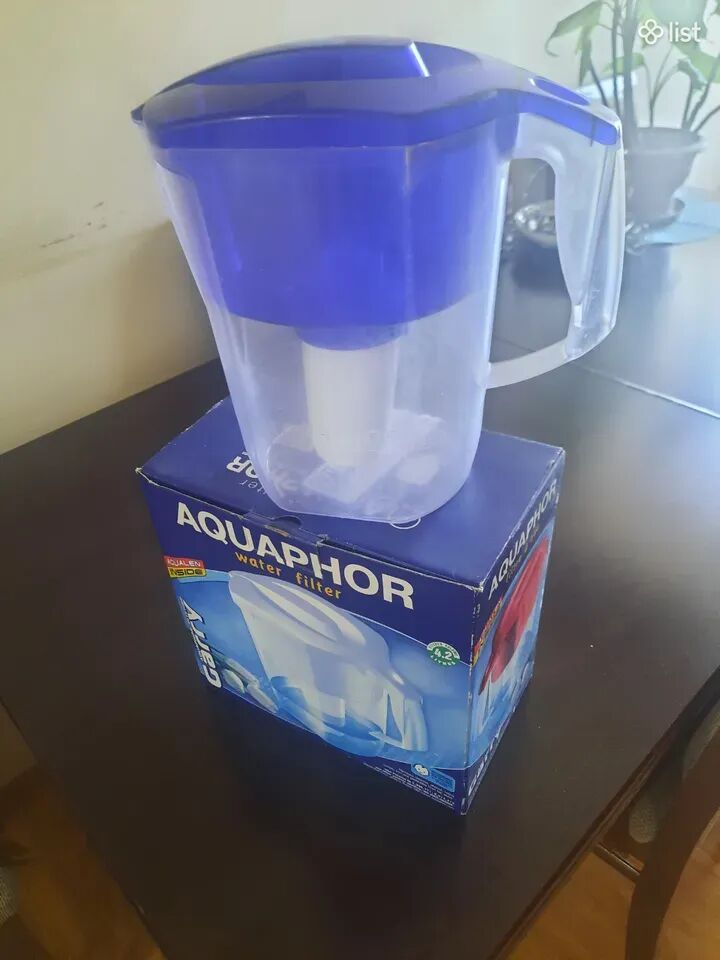 Ջրի ֆիլտրի սարք տարայով