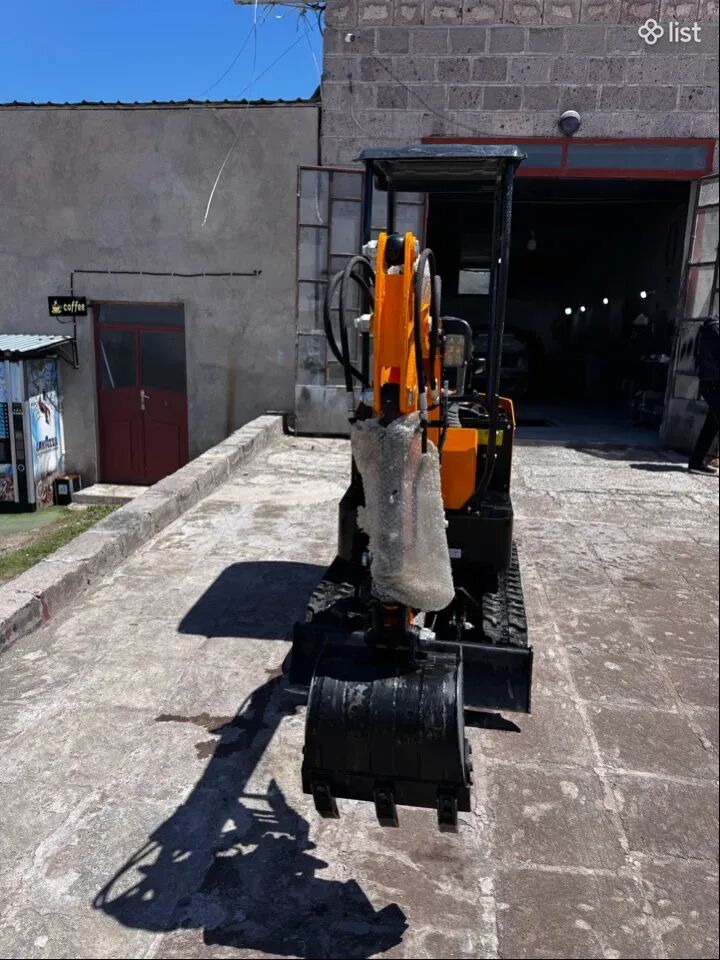 Excavator Volvo, 2025 y.