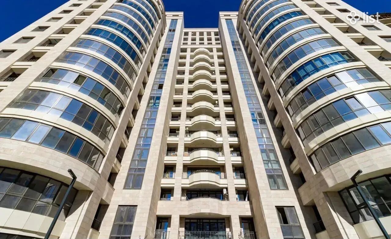 3 room apartment in a new building, բնակելի համալիր Բյուրեղ in the center, 85 sq.m., 6/18 floor