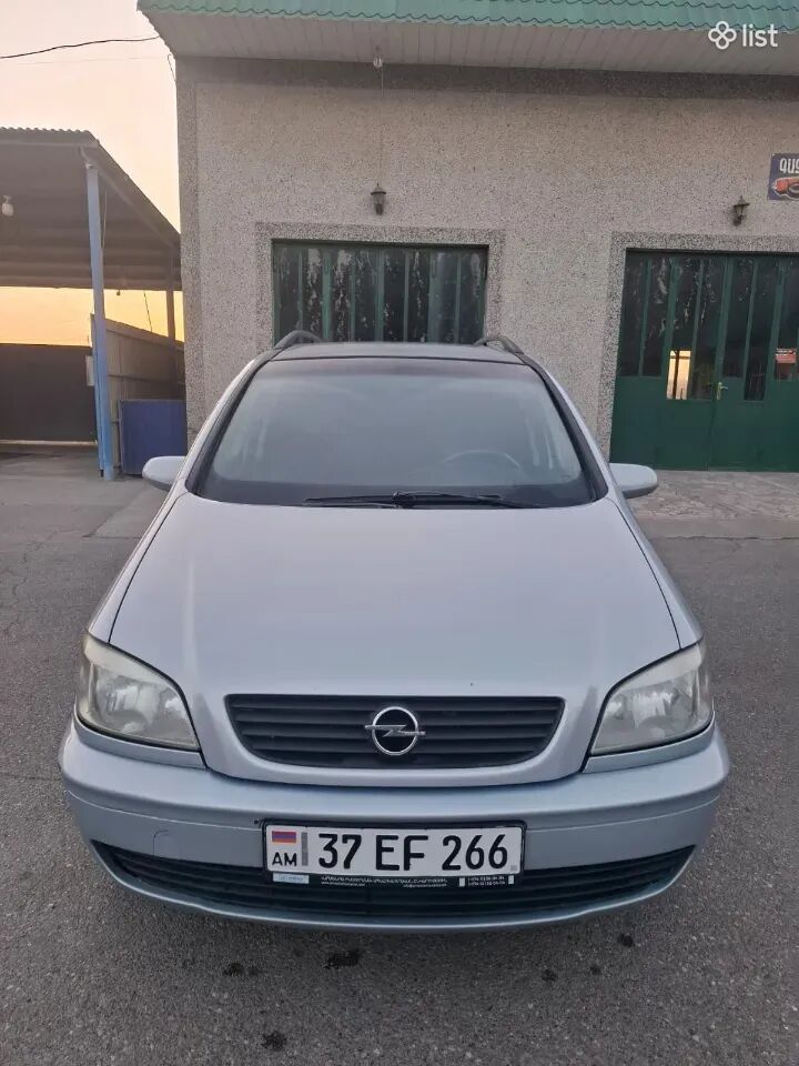 Opel Zafira, 1.6 լ, 1999 թ., գազ, արծաթագույն