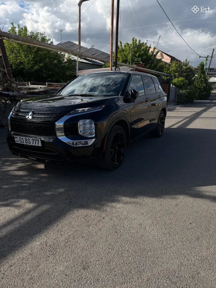 2022 Mitsubishi Outlander, 2.5L, all wheel drive